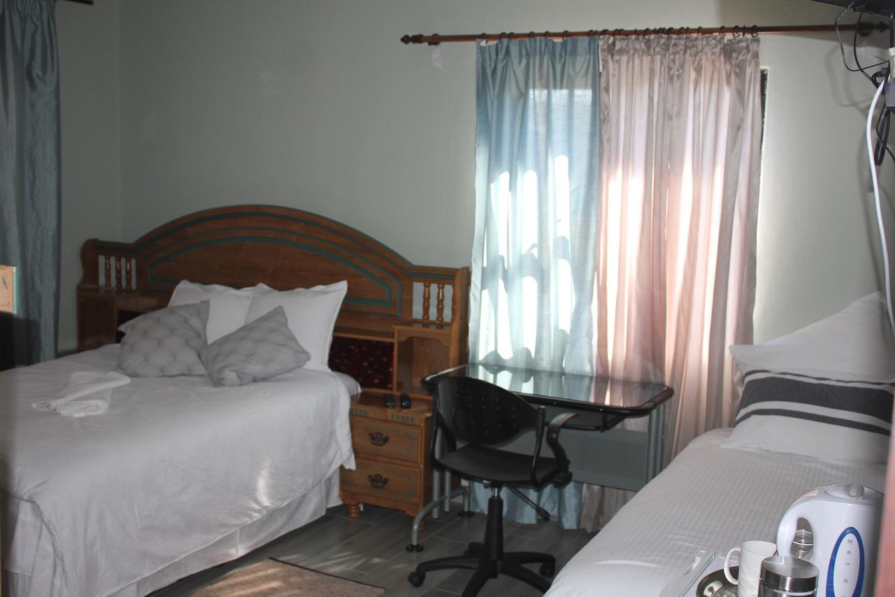 Coco Palm Bed&Breakfast Windhoek Exterior foto